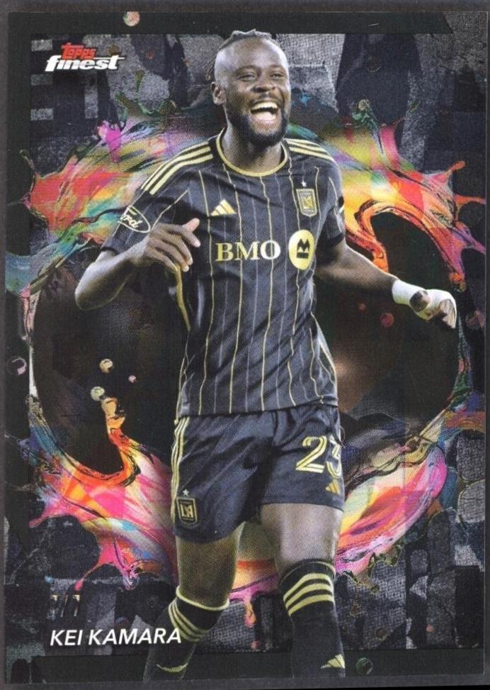 Kei Kamara [Black Refractor] #299