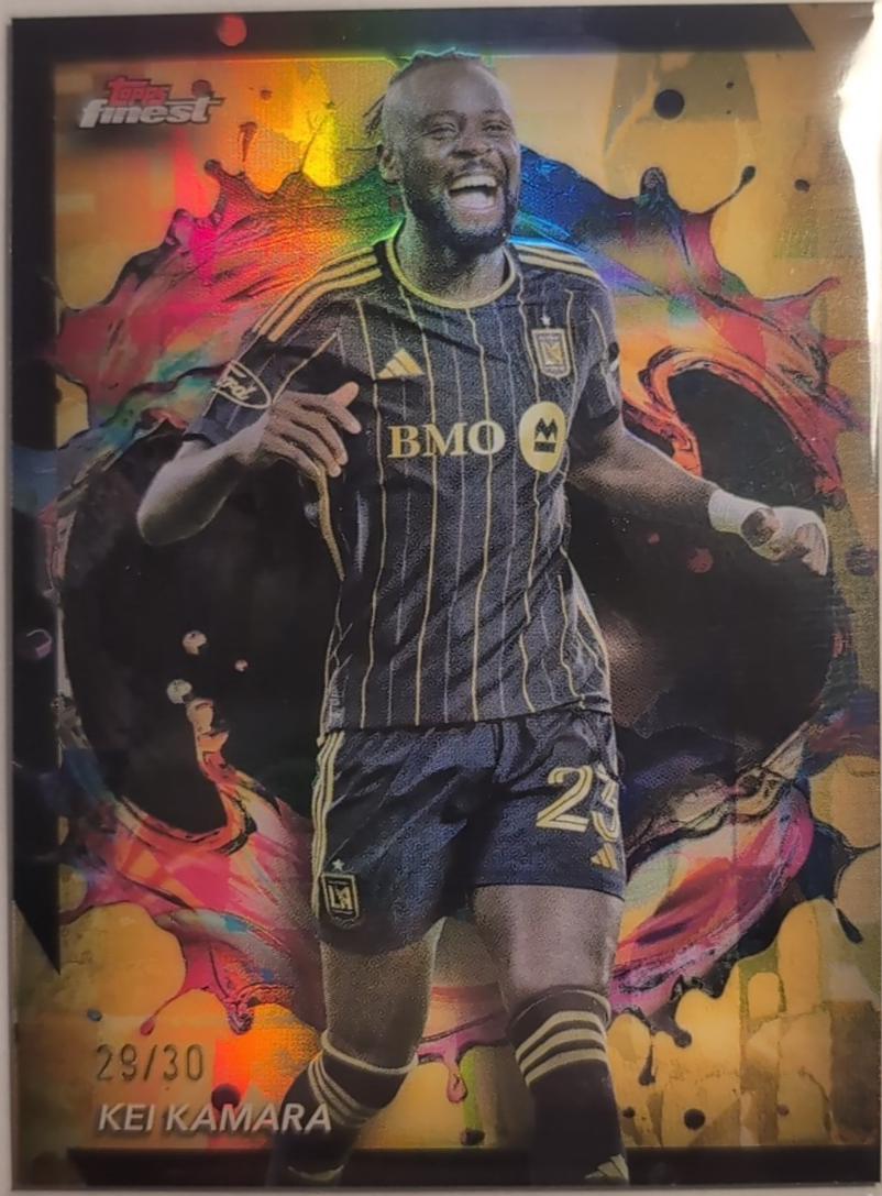 Kei Kamara [Gold Refractor] #299