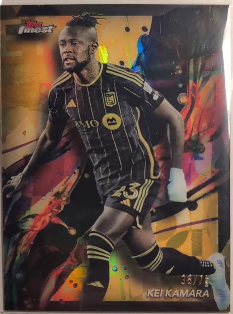 Kei Kamara [Gold Refractor] #84