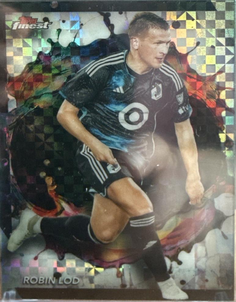 Robin Lod [Checkerboard Refractor] #249
