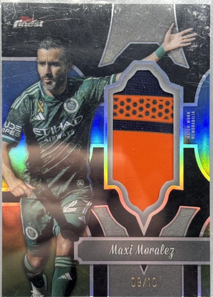Maxi Moralez [Black Refractor] #FF-MM