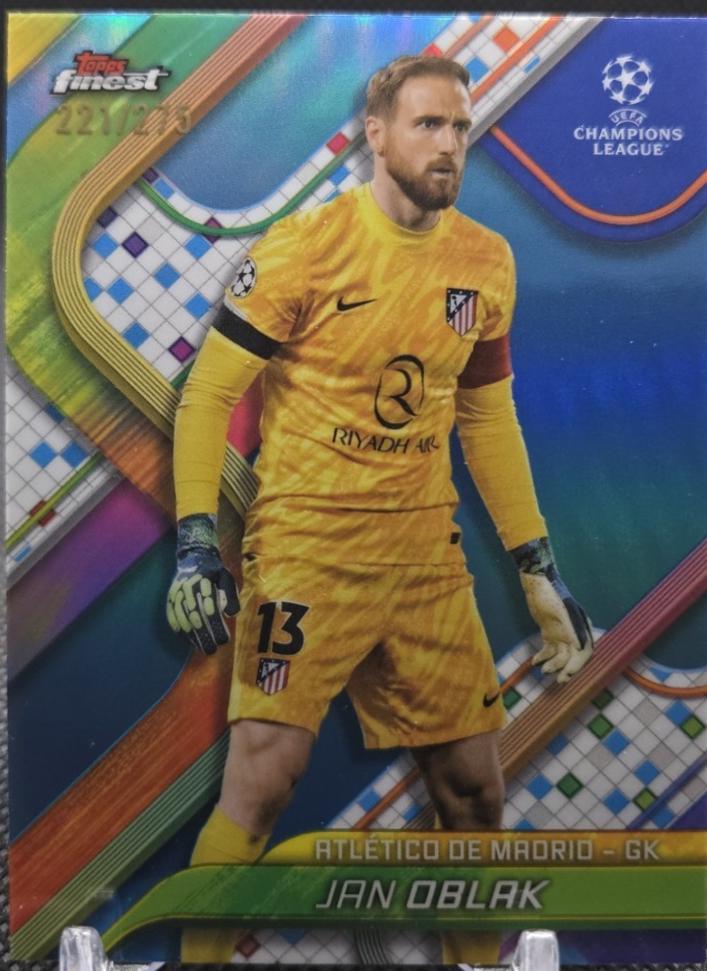 Jan Oblak [Sky Blue Refractor] #124