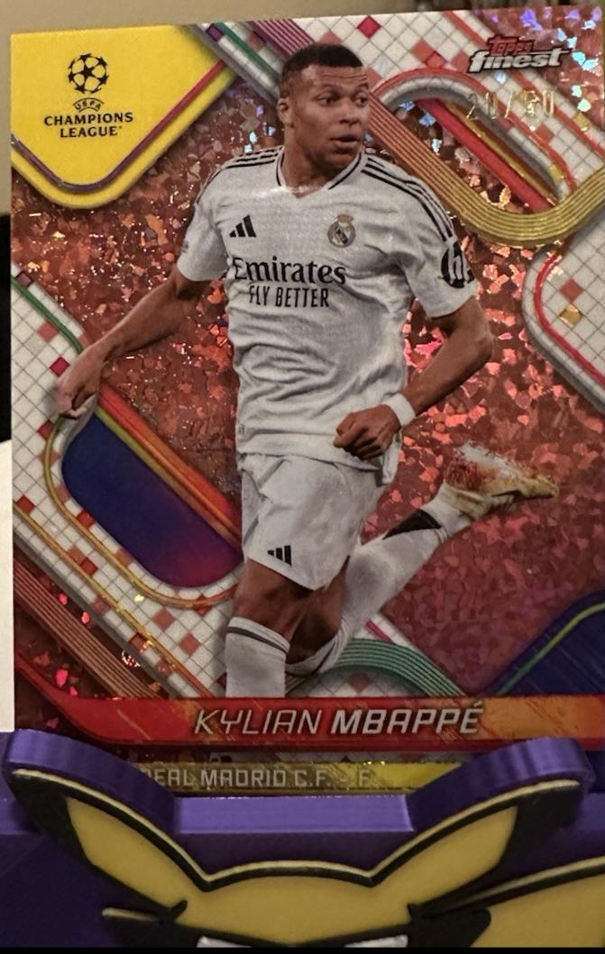 Kylian Mbappe [Rose Gold Mini-Diamond Refractor] #9