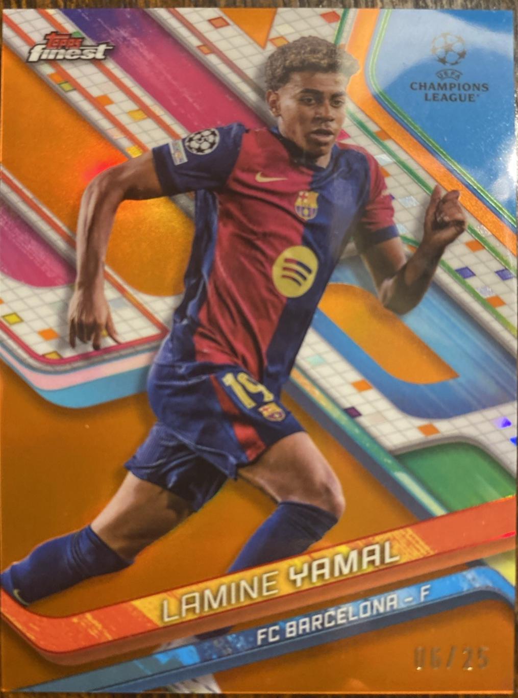 Lamine Yamal [Orange Refractor] #99
