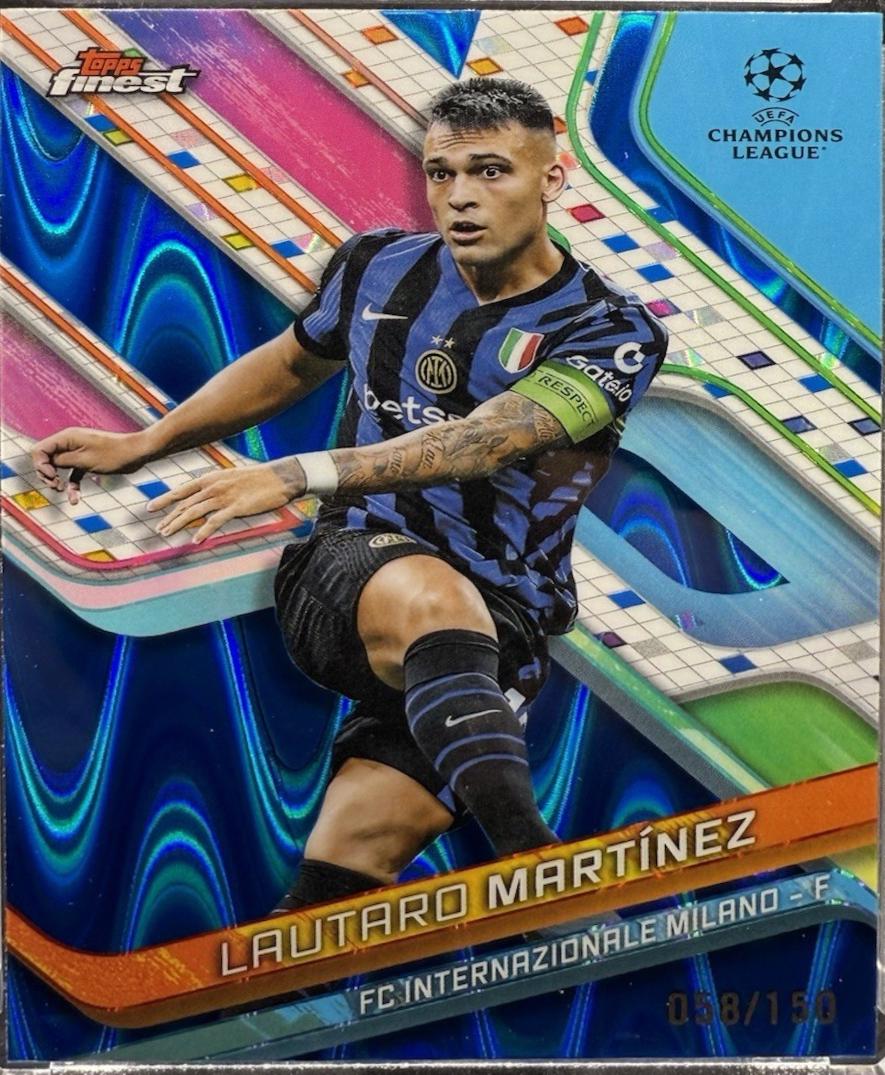 Lautaro Martinez [Blue Raywave Refractor] #35
