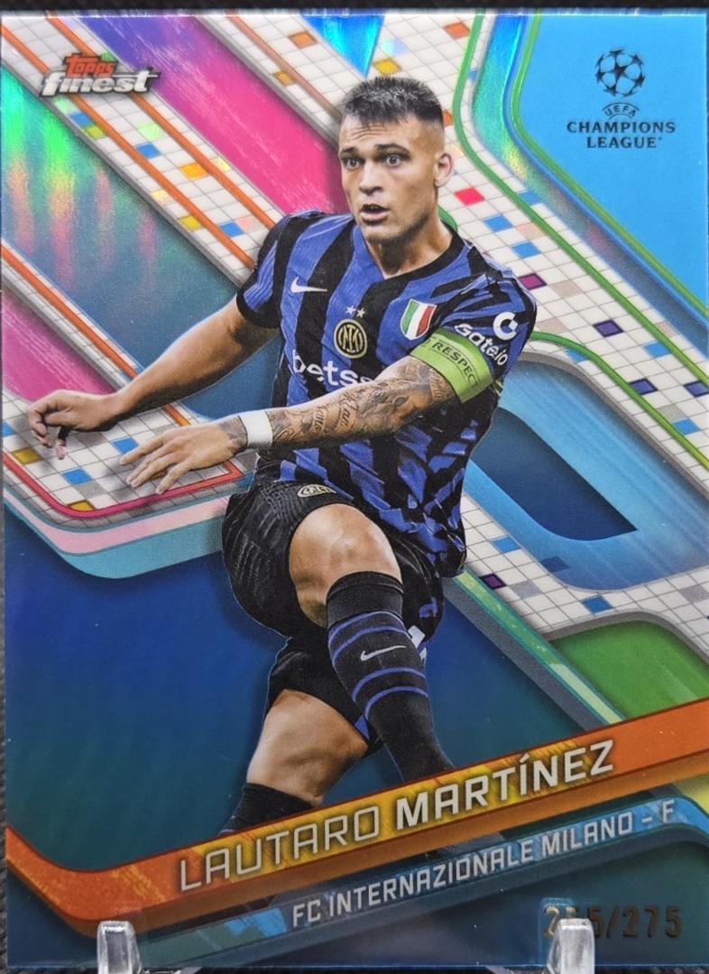 Lautaro Martinez [Sky Blue Refractor] #35