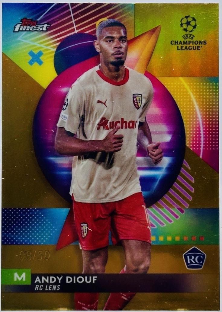 Martin Odegaard [Gold Refractor] #8