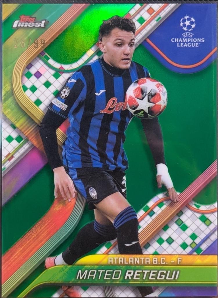 Mateo Retegui [Green Refractor] #57
