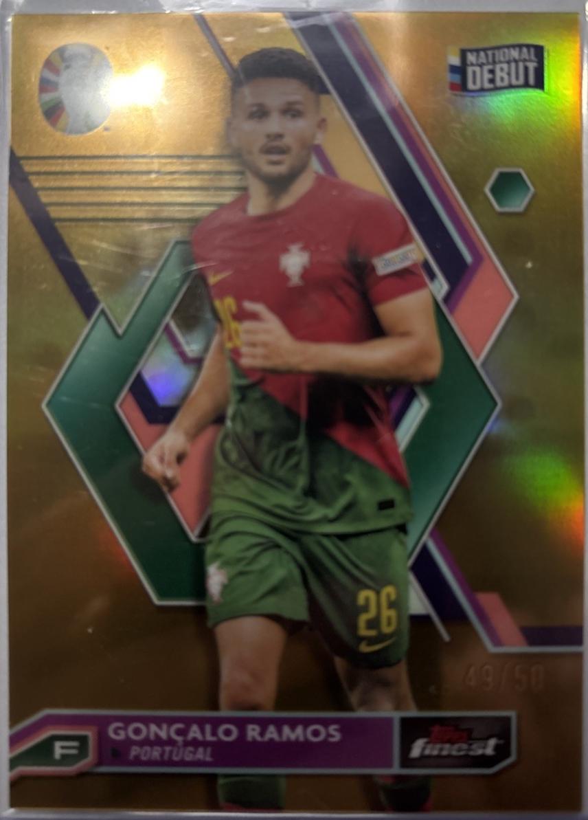 Nico Williams [Gold Refractor] #69