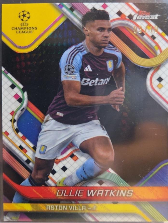 Ollie Watkins [Black Refractor] #122