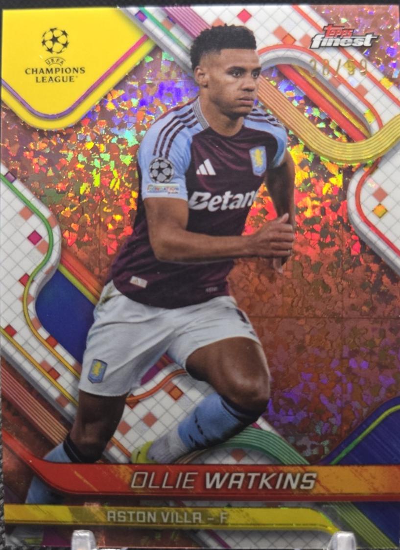 Ollie Watkins [Rose Gold Mini-Diamond Refractor] #122