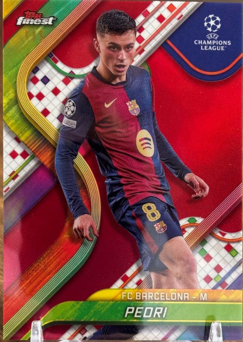 Pedri [Red Refractor] #136