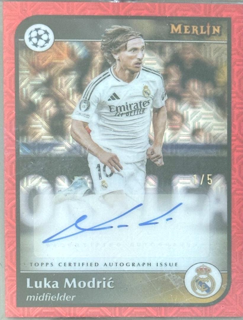 Luka Modric [Red] #AU-MO