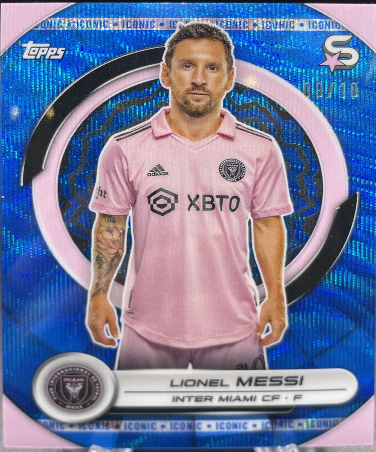 Lionel Messi [Iconic Blue Wave Refractor Chrome] #1