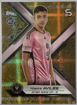 Tomas Aviles [Golden Gold] #8