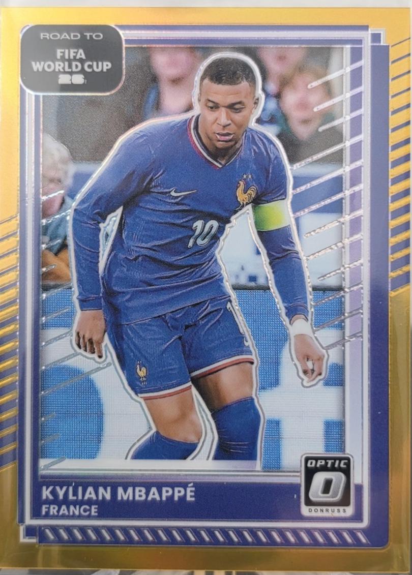 Kylian Mbappe [Gold Optic] #145