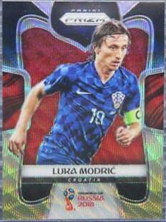 Luka Modric [Black & Gold Wave] #229