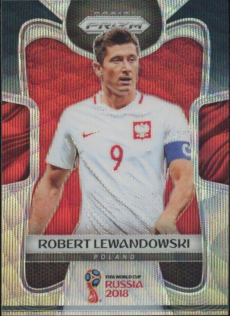 Robert Lewandowski [Black & Gold Wave] #146