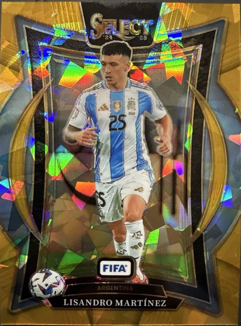 Lisandro Martinez [Gold] #57