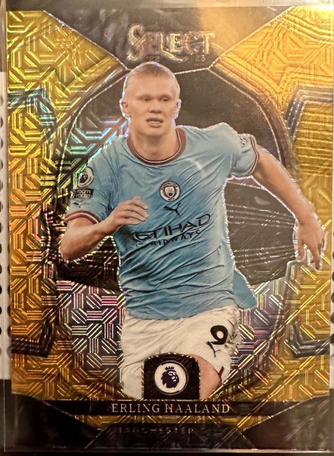 Erling Haaland [Gold Mojo] #61