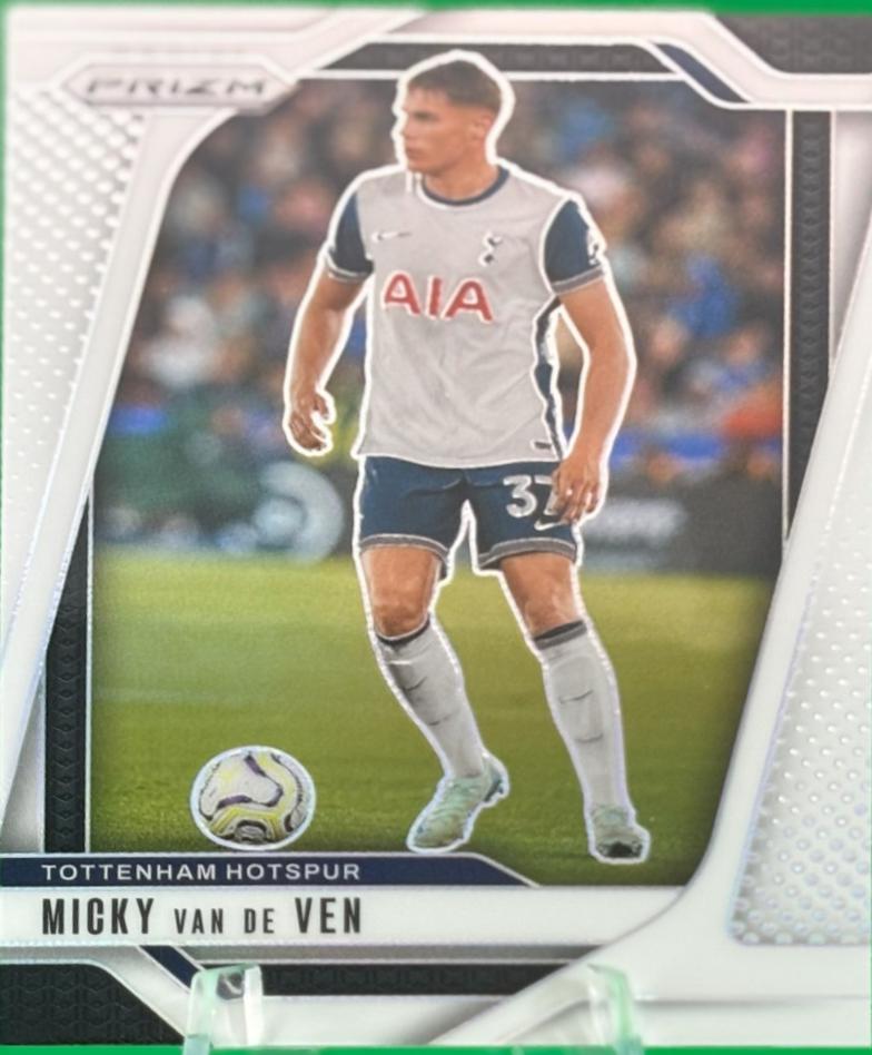 Micky van de Ven [White] #81
