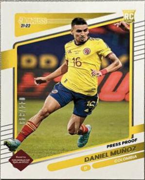 Daniel Munoz [Press Proof Gold] #32