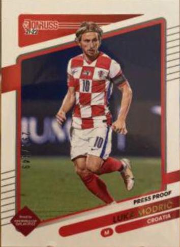 Luka Modric [Press Proof Gold] #37