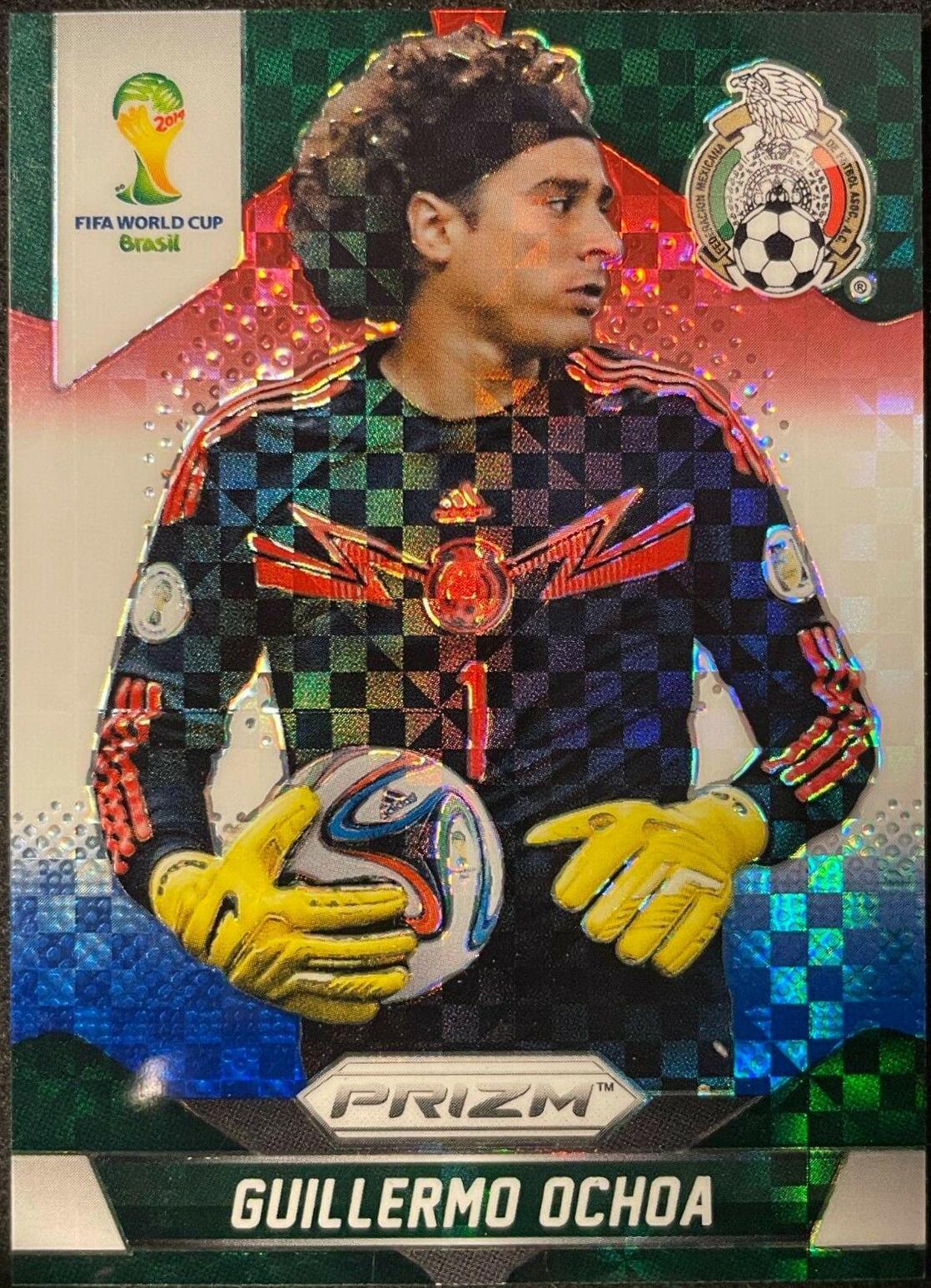 Guillermo Ochoa [Red Prizm] #143