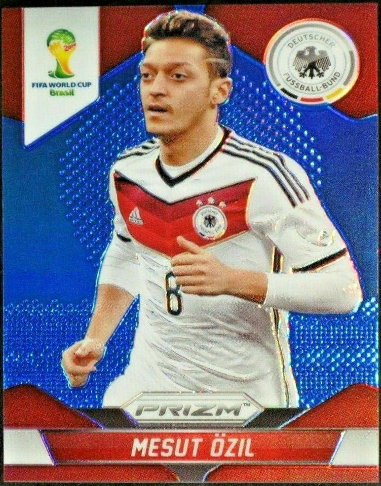 Mesut Ozil [Blue Prizm] #88