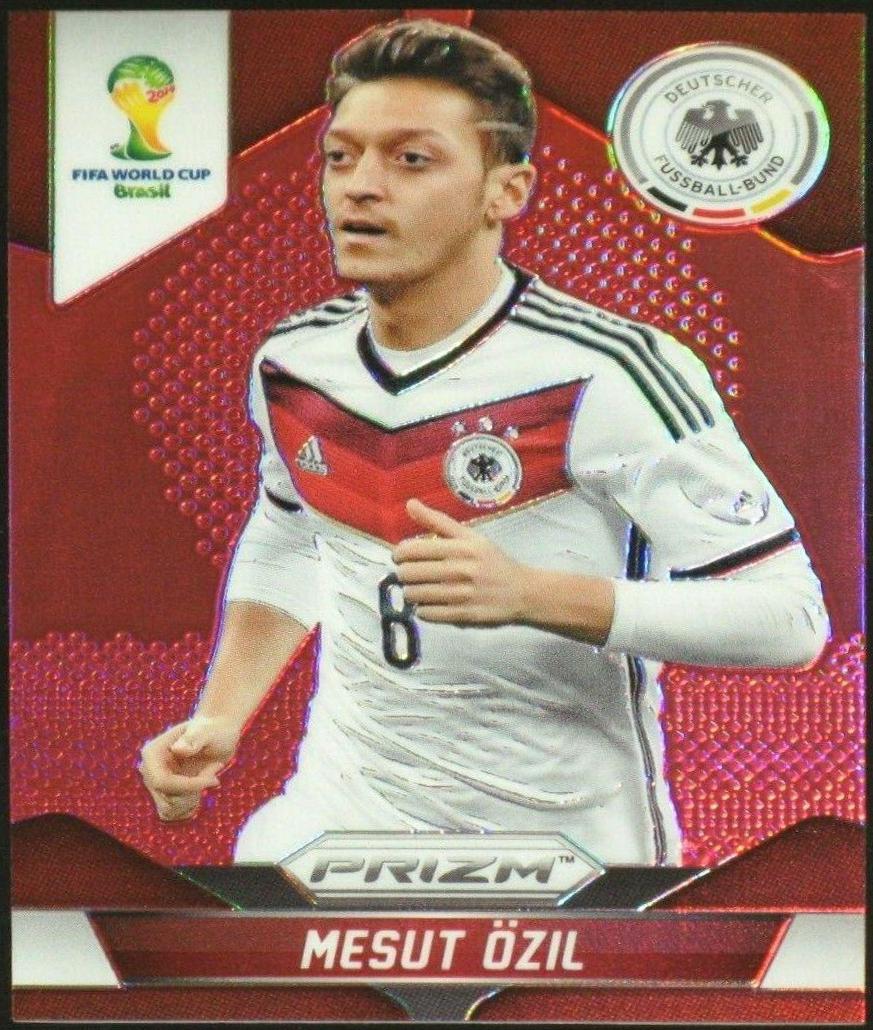 Mesut Ozil [Red Prizm] #88