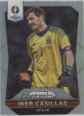 Iker Casillas [Silver Prizm] #34