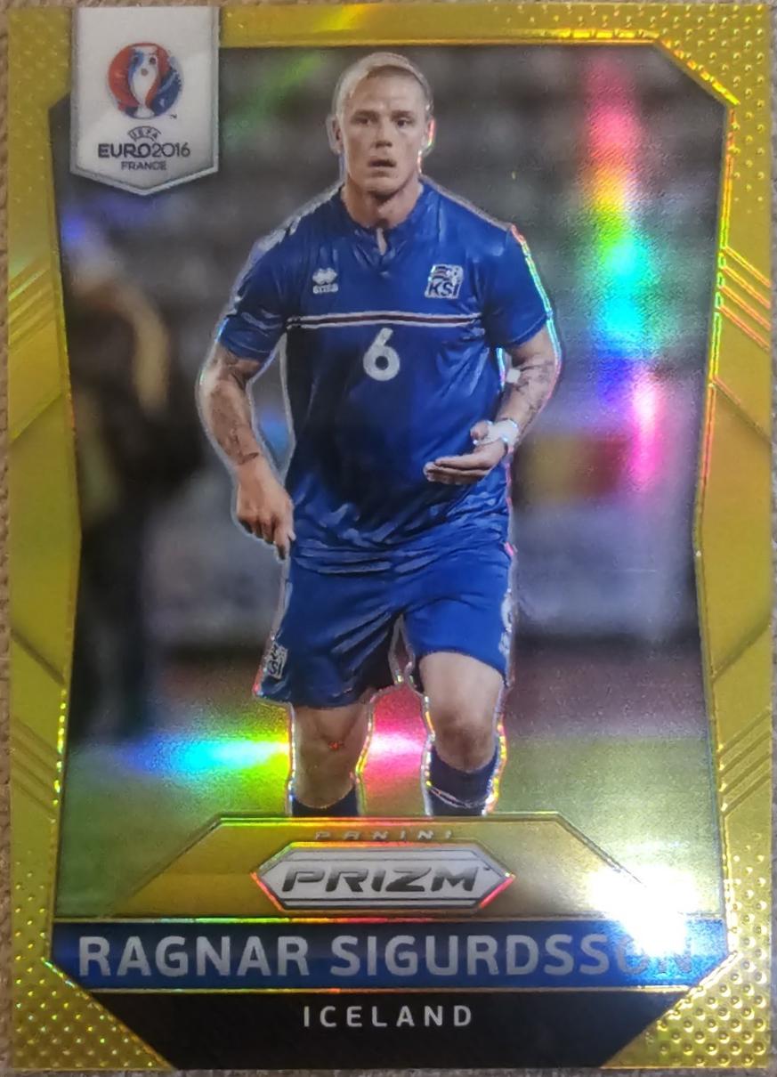 Ragnar Sigurdsson [Gold Prizm] #111