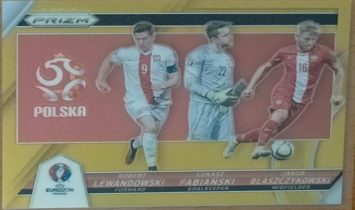 Robert Lewandowski [Gold Prizm] #138