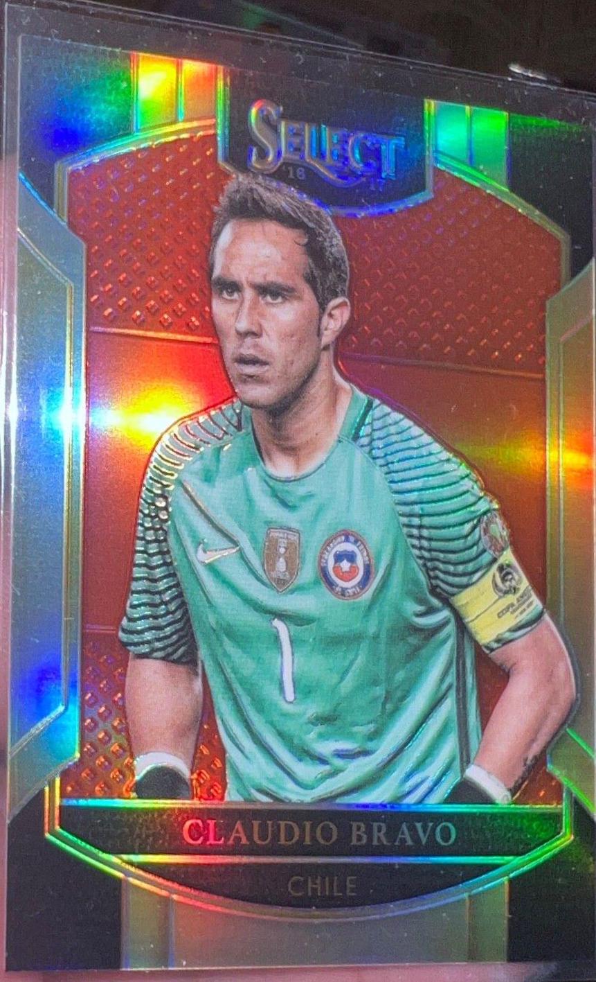 Claudio Bravo [Red Prizm] #37