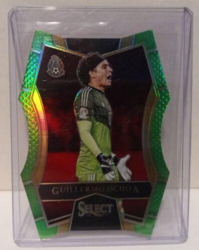 Guillermo Ochoa [Neon Green Prizm Die Cut] #102