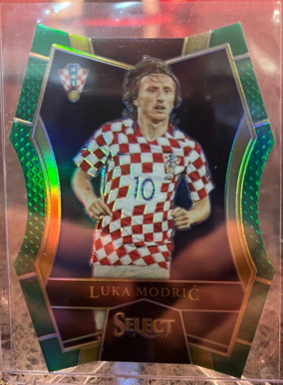 Luka Modric [Green Prizm Die Cut] #118