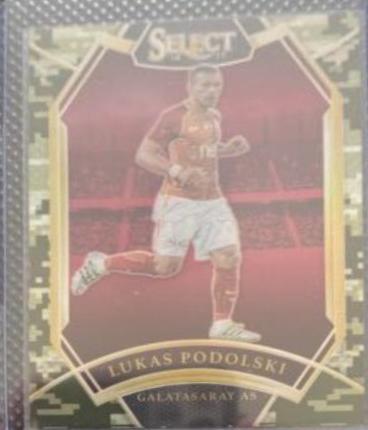 Lukas Podolski [Camo Prizm] #242