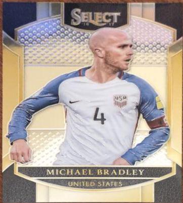 Michael Bradley [Gold Prizm] #29