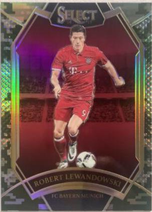 Robert Lewandowski [Camo Prizm] #223