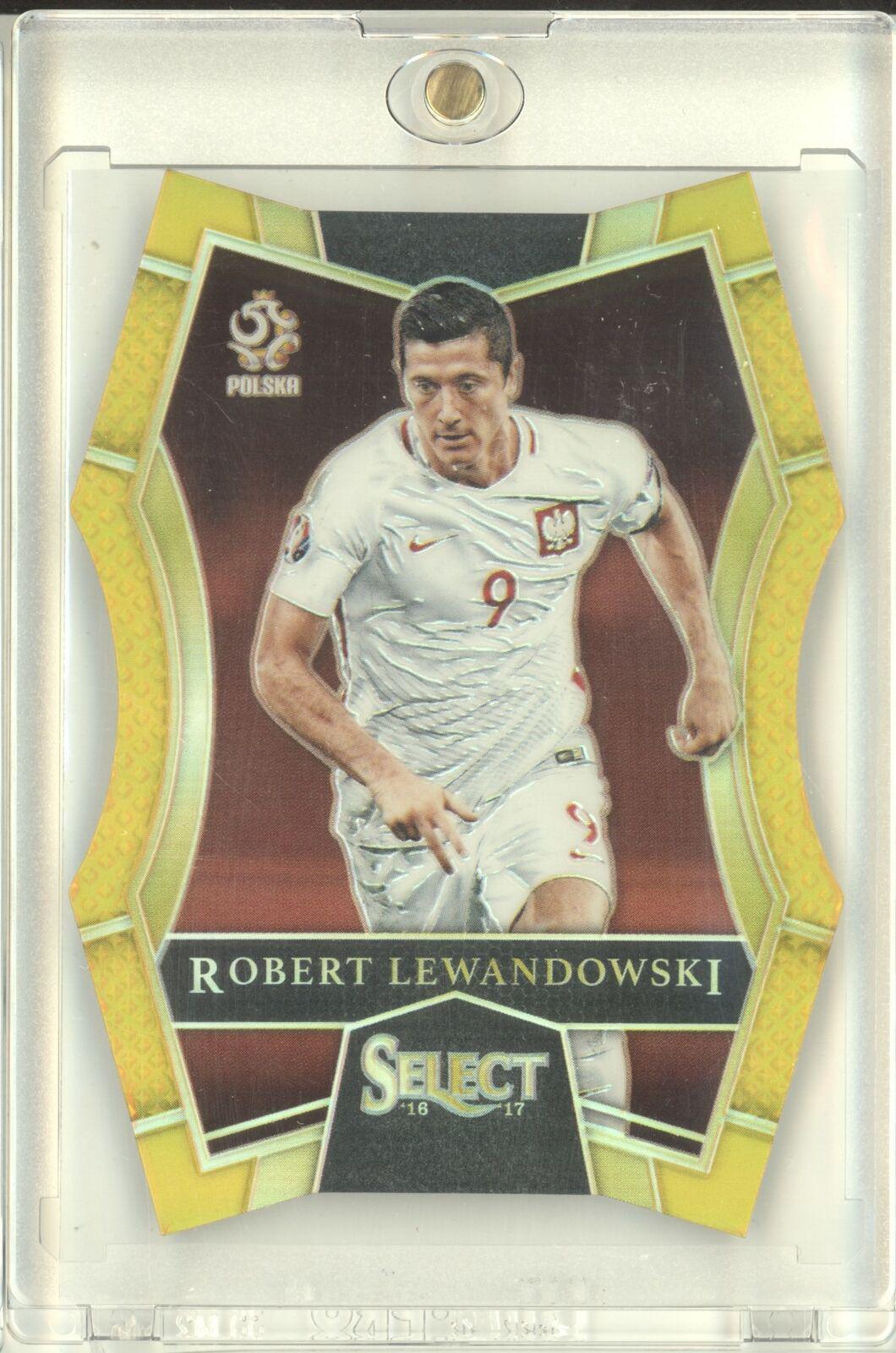 Robert Lewandowski [Gold Prizm Die Cut] #159