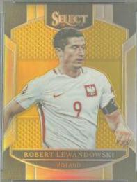 Robert Lewandowski [Gold Prizm] #5