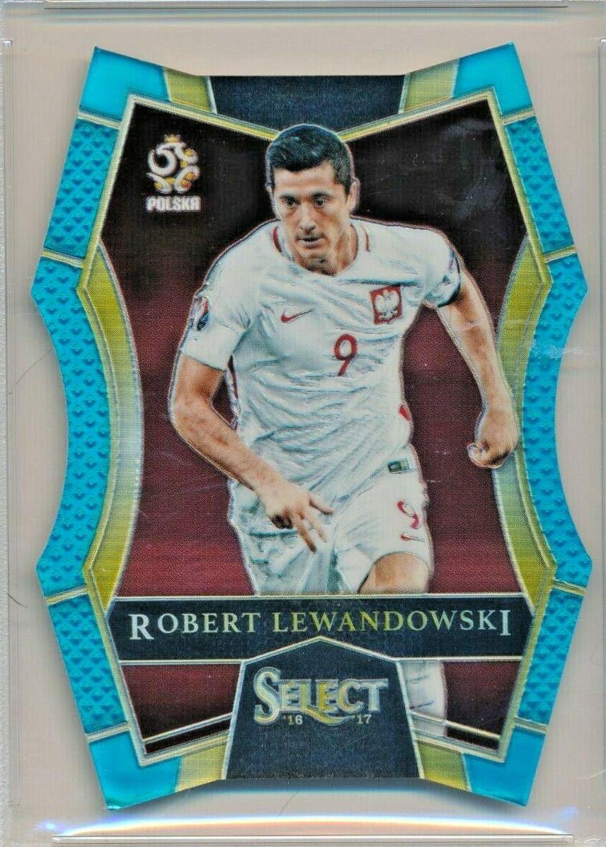 Robert Lewandowski [Light Blue Prizm Die Cut] #159