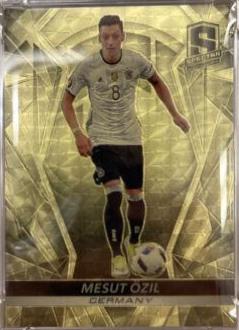 Mesut Ozil #8