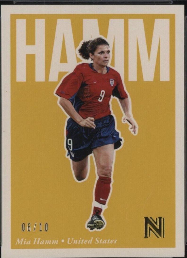 Mia Hamm [Gold] #61
