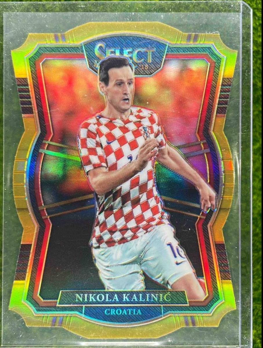 Nikola Kalinic [Gold Die Cut] #182