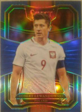 Robert Lewandowski [Blue] #30