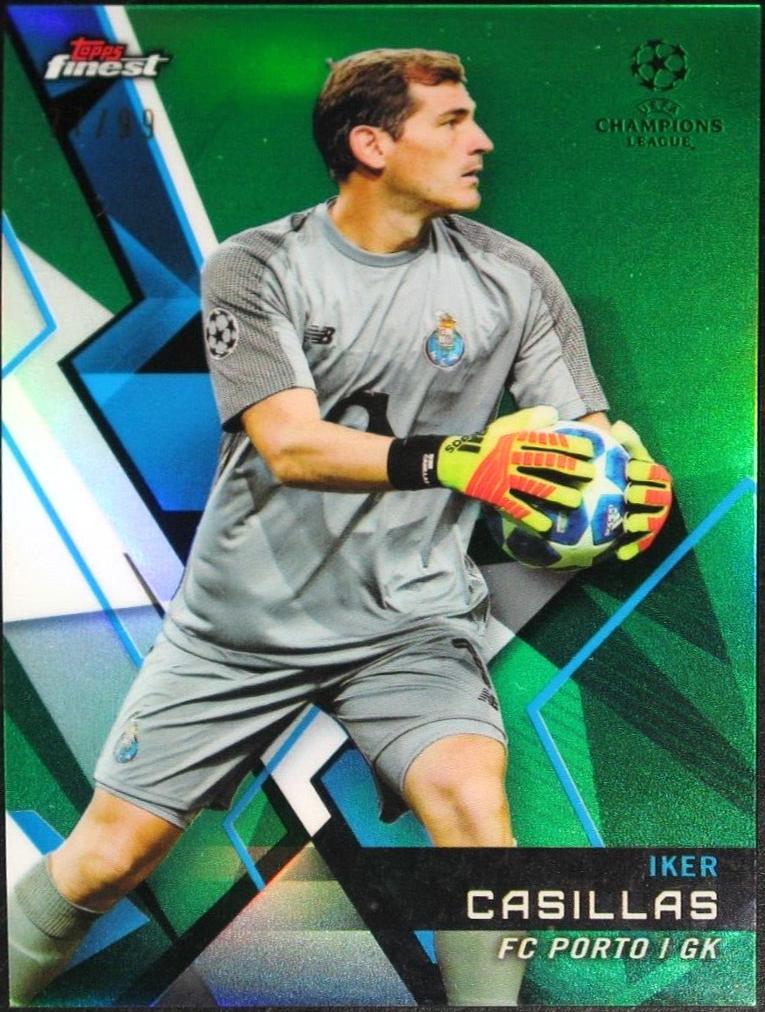 Iker Casillas [Green Refractor] #39