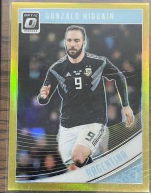 Gonzalo Higuain [Optic Gold] #89