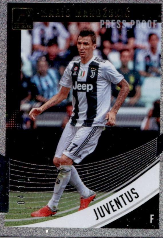 Mario Mandzukic [Press Proof Gold Die Cut] #10