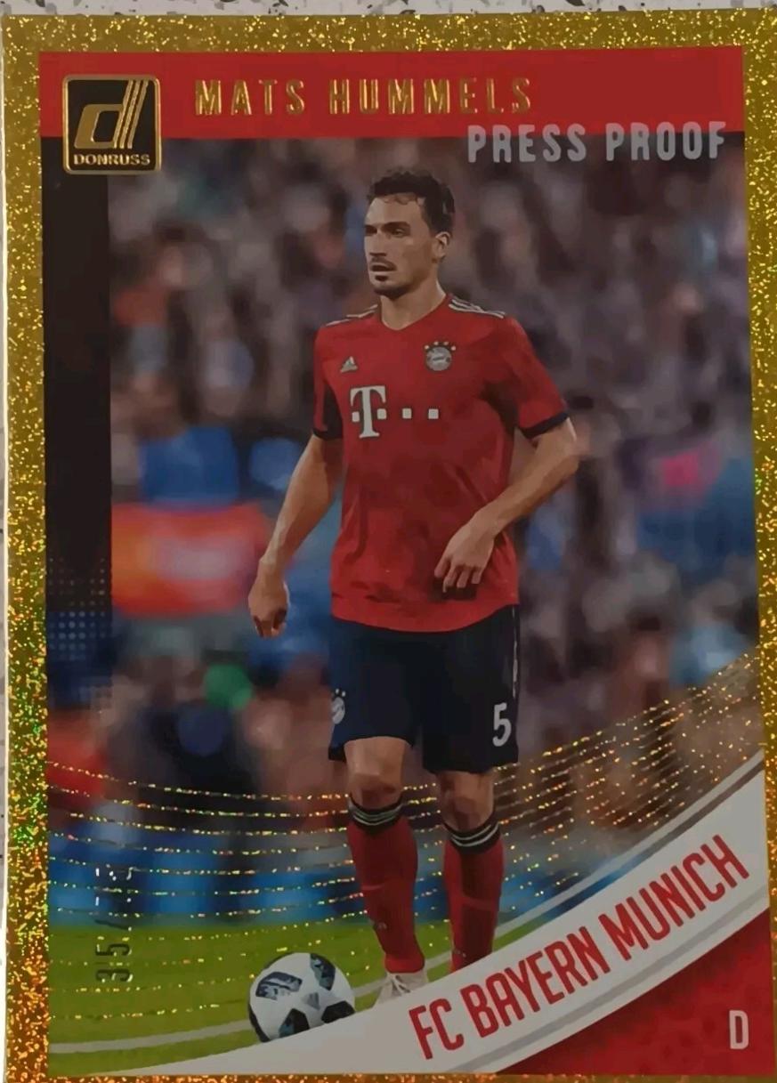 Mats Hummels [Press Proof Gold] #22